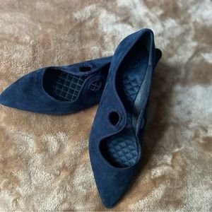 Tory Burch 'Clara' Ballet Bow Flat Navy Blue Suede Womens 7